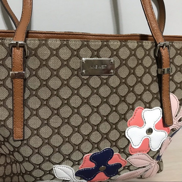 NINE WEST small tote 🌹 - Picture 2 of 15